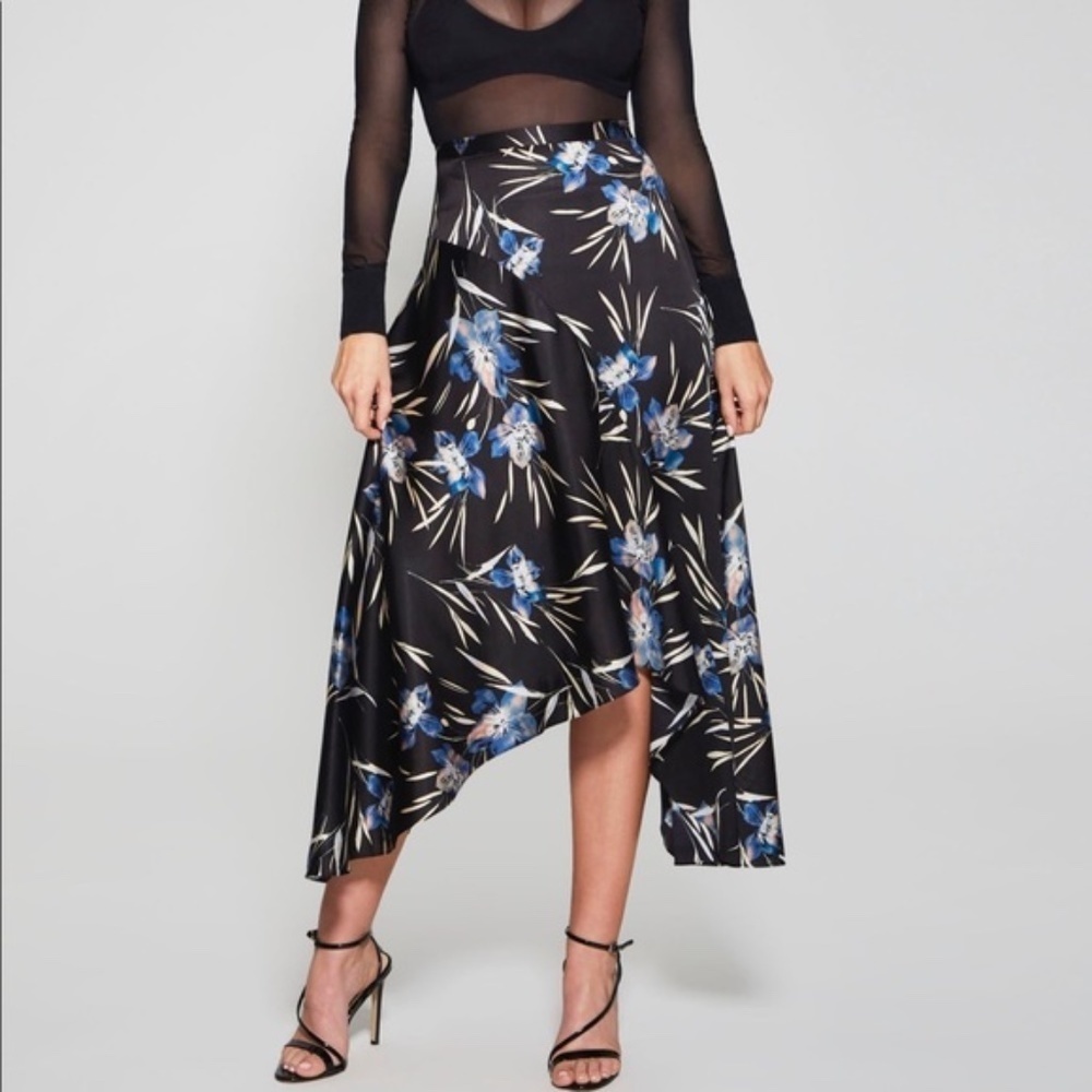 GUESS By Marciano Lunar Bloom floral Skirt SZ S